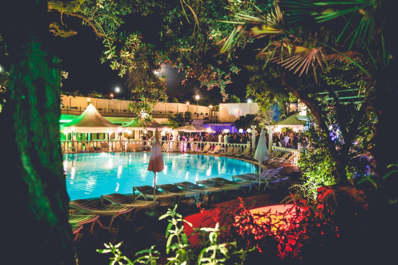 Hotel Villa Pigalle Tezze sul Brenta Luaran gambar